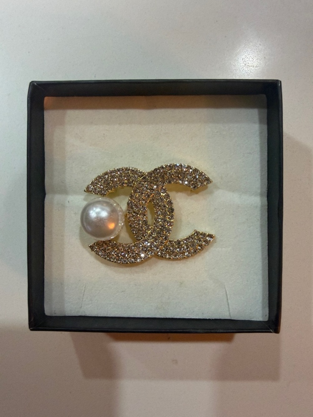 Gold Crystal Brooch with Pearl Accent - Picture 1 of 2